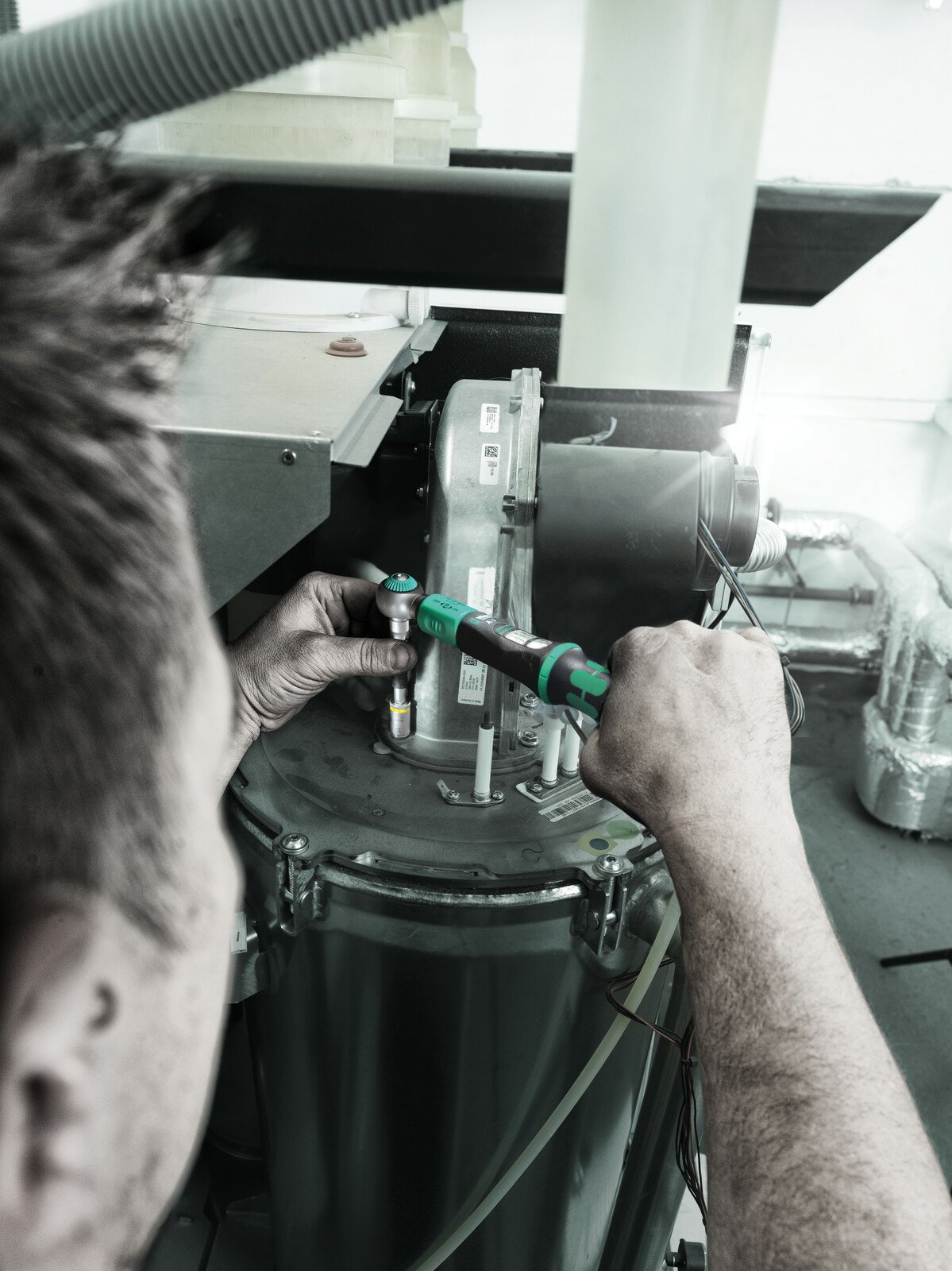 Wera 075800 Safe-Torque A 1 Reversible 1/4" Drive Torque Wrench 2-12Nm - No Overtightening - Image 12