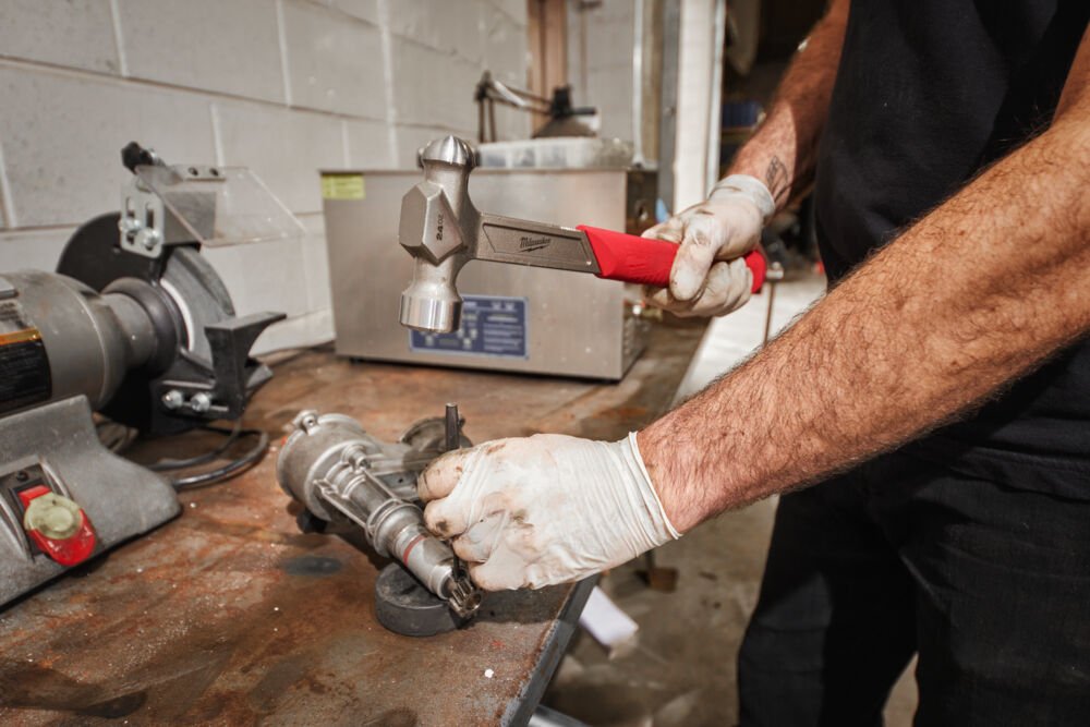 Milwaukee 4932492346 Engineers Ball Pein Hammer 450g PrimeTools