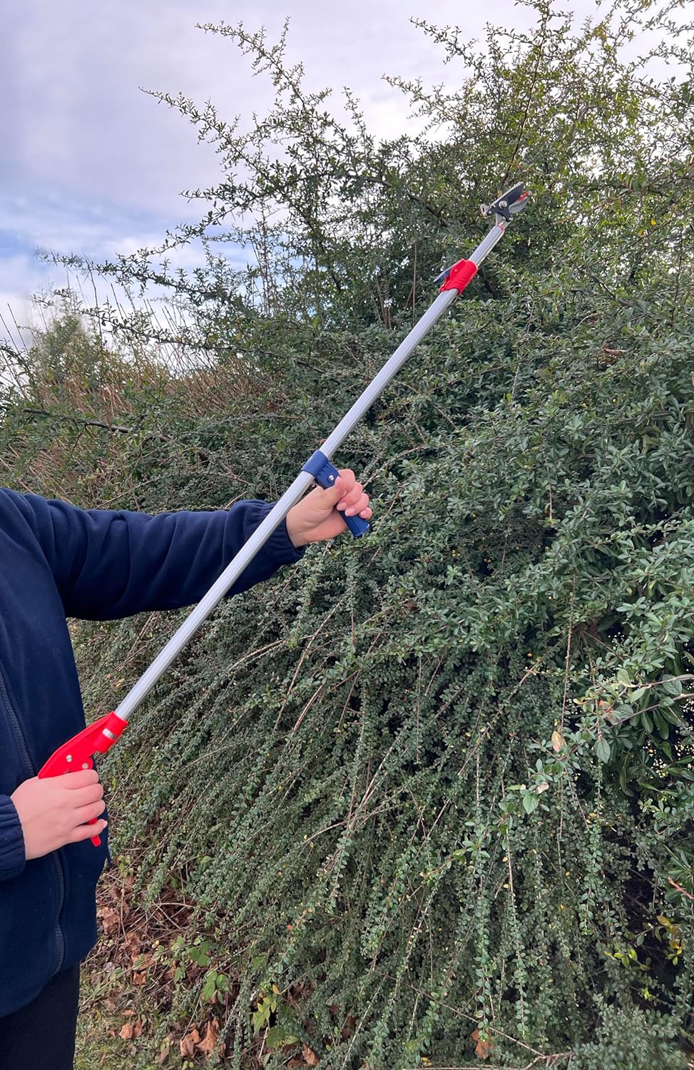 Spear & Jackson 8201LR Razorsharp Telescopic Easy Reach Bypass Pruner - Image 7