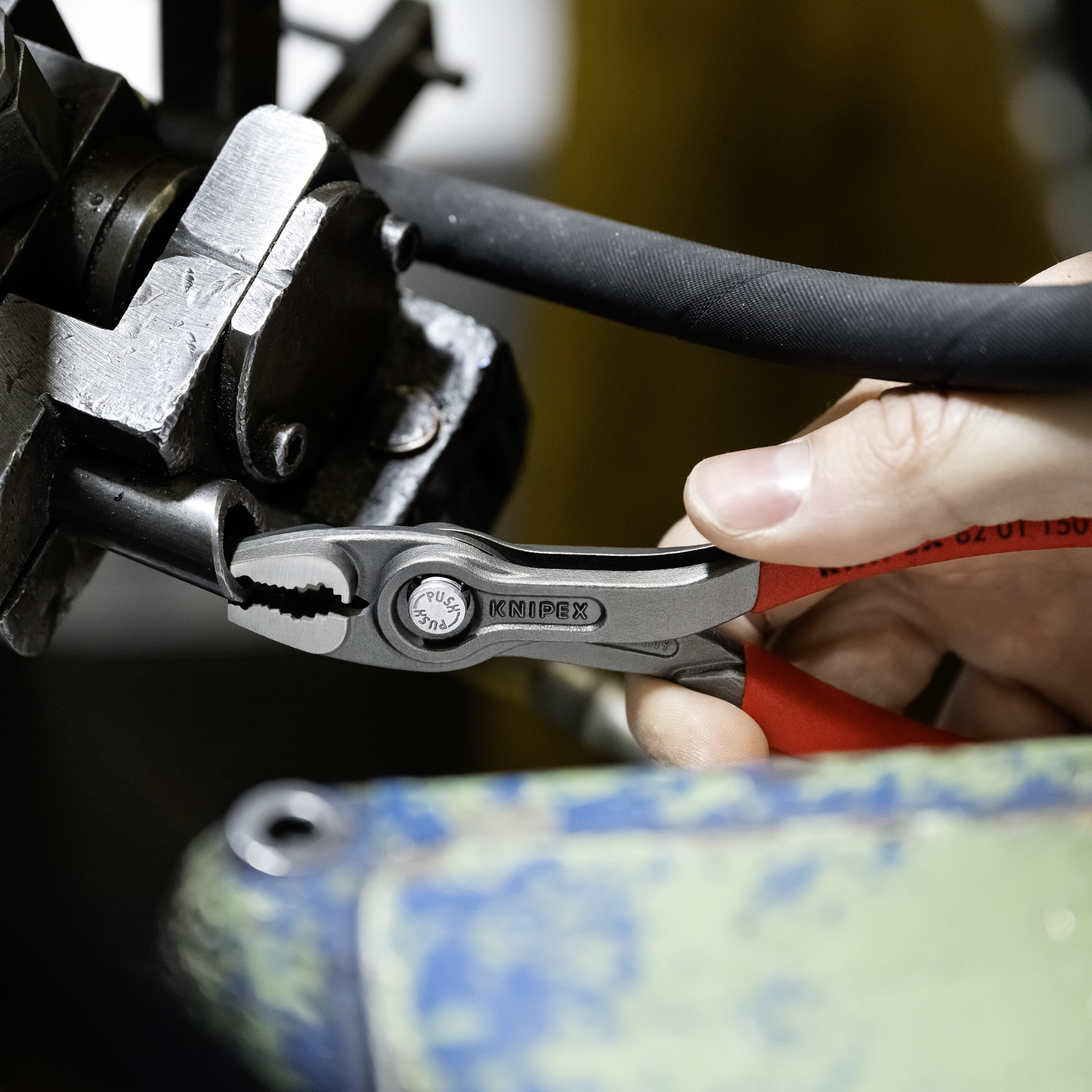 Knipex 82 01 150 TwinGrip Front & Side Gripping Pliers Non-slip Plastic Coating 154mm - Image 2