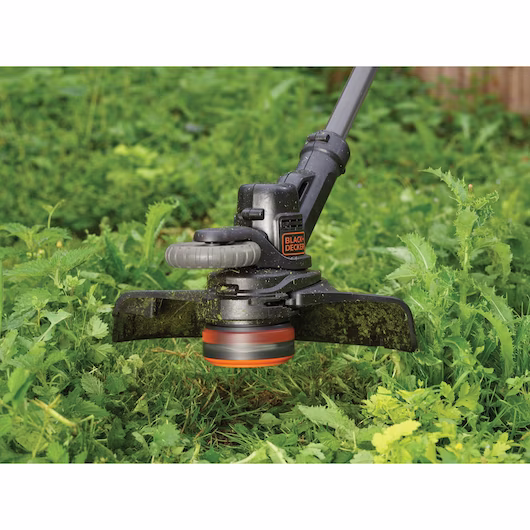 Black & Decker STC1820PC-GB 18V 2Ah Cordless Grass Strimmer 28cm - Image 8